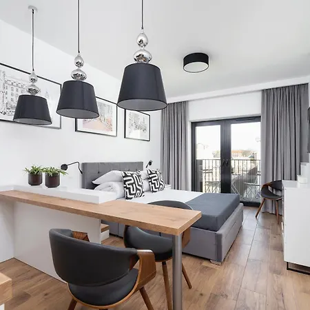 Cozy With A Balcony - Rajska 3 Street Apartment