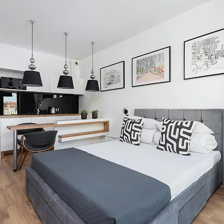 Cozy With A Balcony - Rajska 3 Street